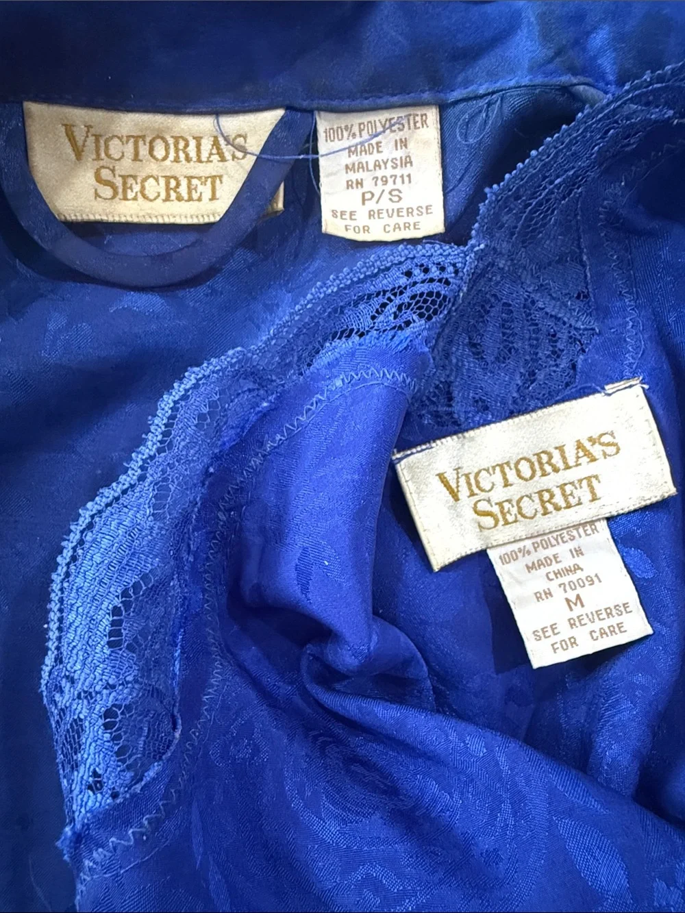 Vntg Victoria’s Secret Gold Label Blue Lace Trim Satin Robe & Chemise Set M/SP